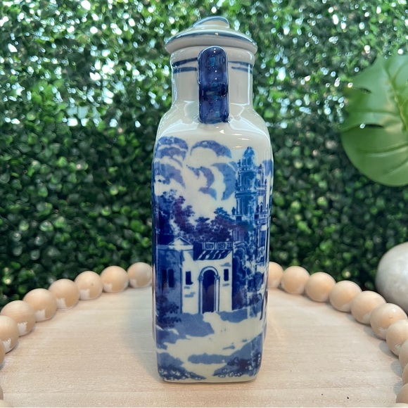 Three Hands | Lidded Jar Vase Vessel Decorative Piece | Grandmillennial | EUC - Picture 4 of 10